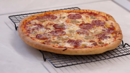 Receta de pizza de pepperoni domino's
