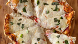 Como hacer pizza mozzarella