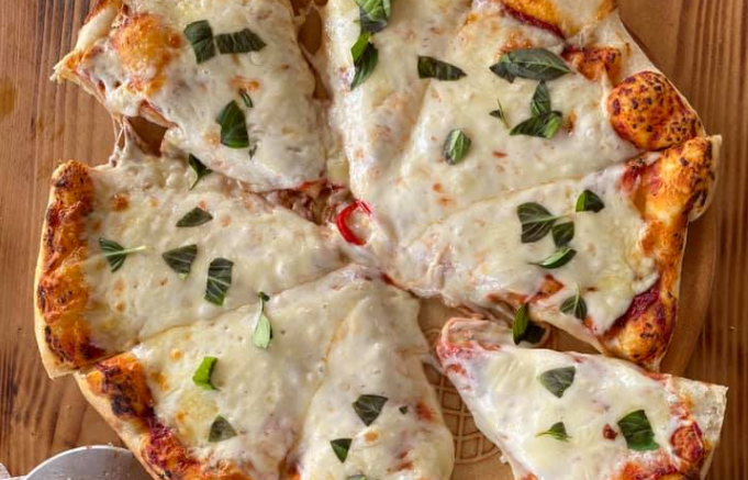 Como hacer pizza mozzarella