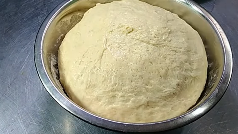 Ingredientes para masa de pizza con un kilo de harina